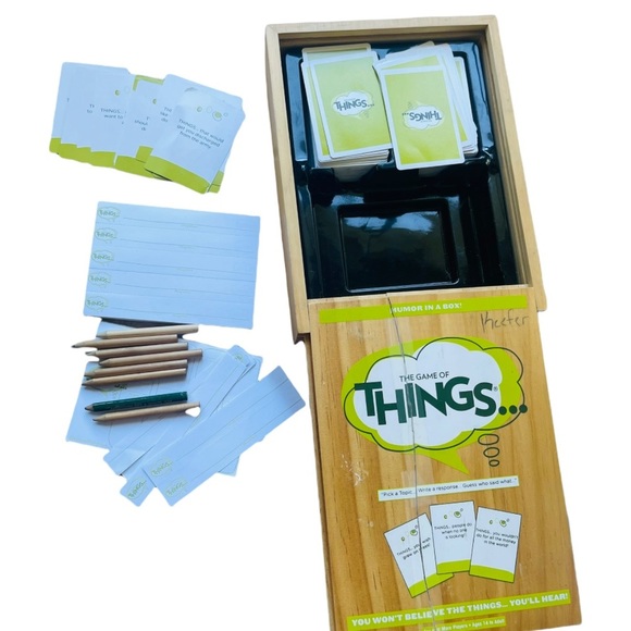 Play Monster The Game of Things Box Game - Picture 2 of 9